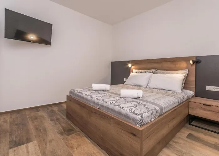 3 Bedroom Amazing In * 투라니