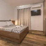 Gorgeous In With Wifi Apartmán