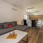 Gorgeous In With Wifi