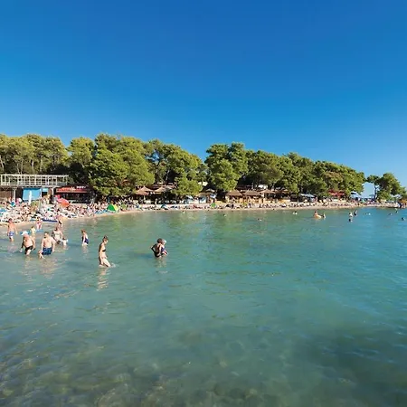 Διαμέρισμα 3 Bedroom Amazing In *